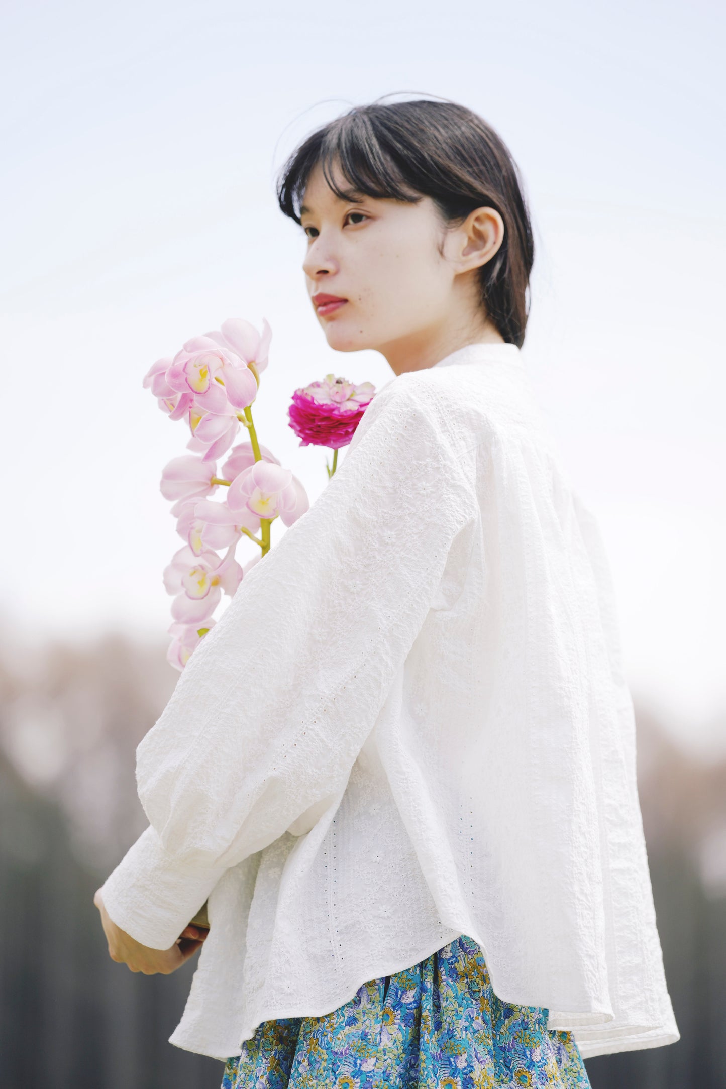 自宅洗濯可/日よけ総刺繍ブラウス【木陰】