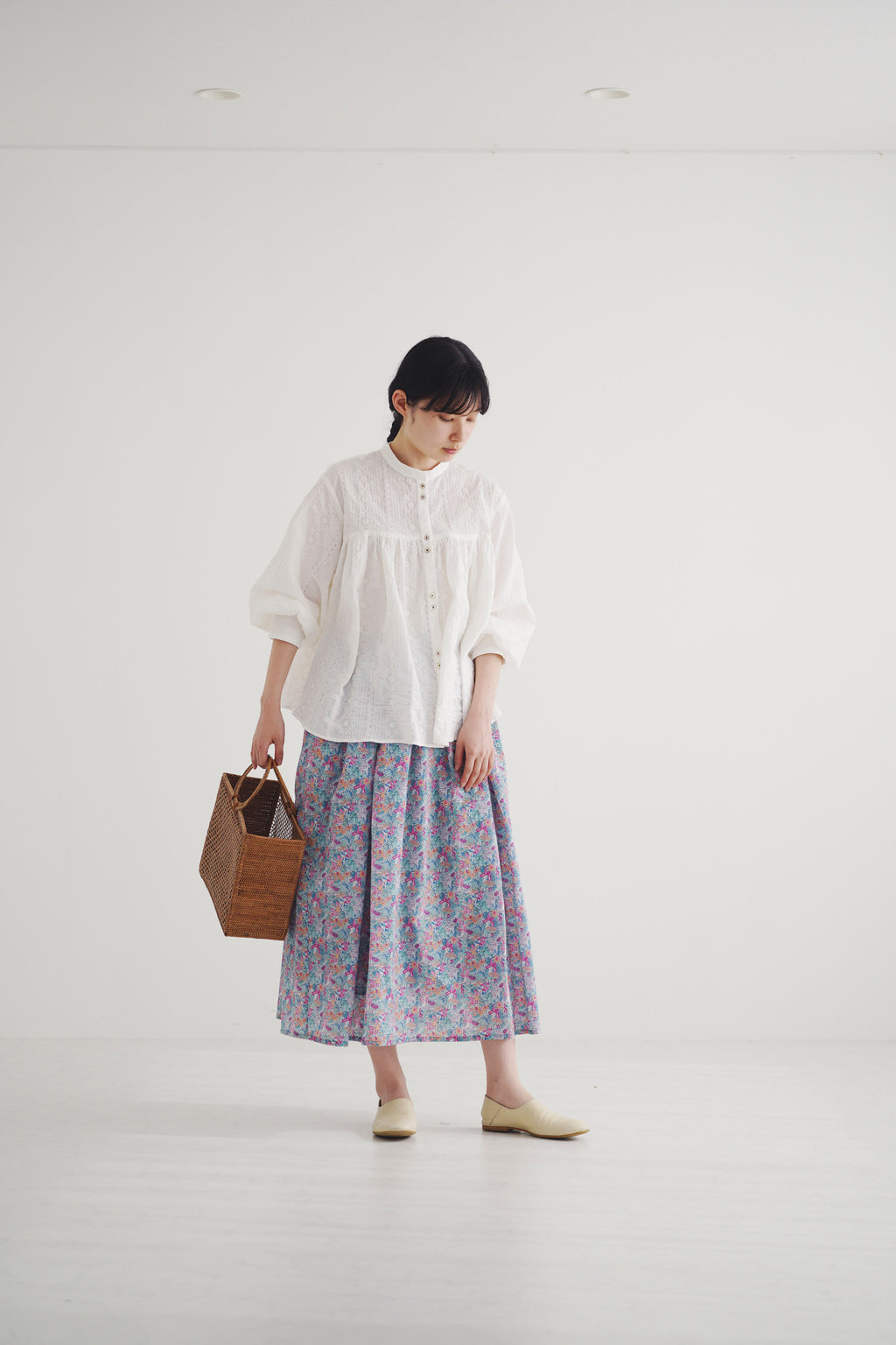 木陰 - Embroidered Blouse -