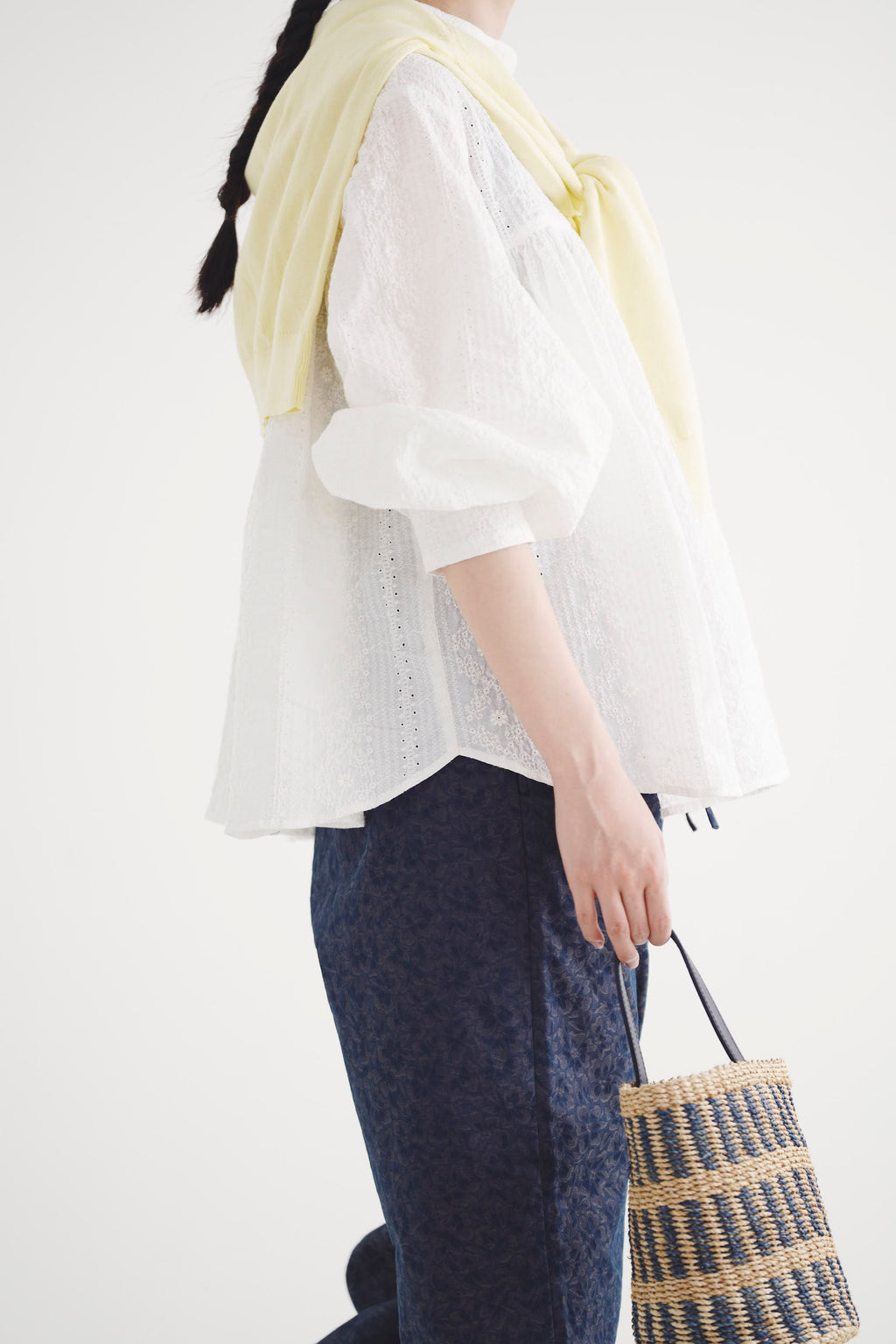木陰 - Embroidered Blouse -