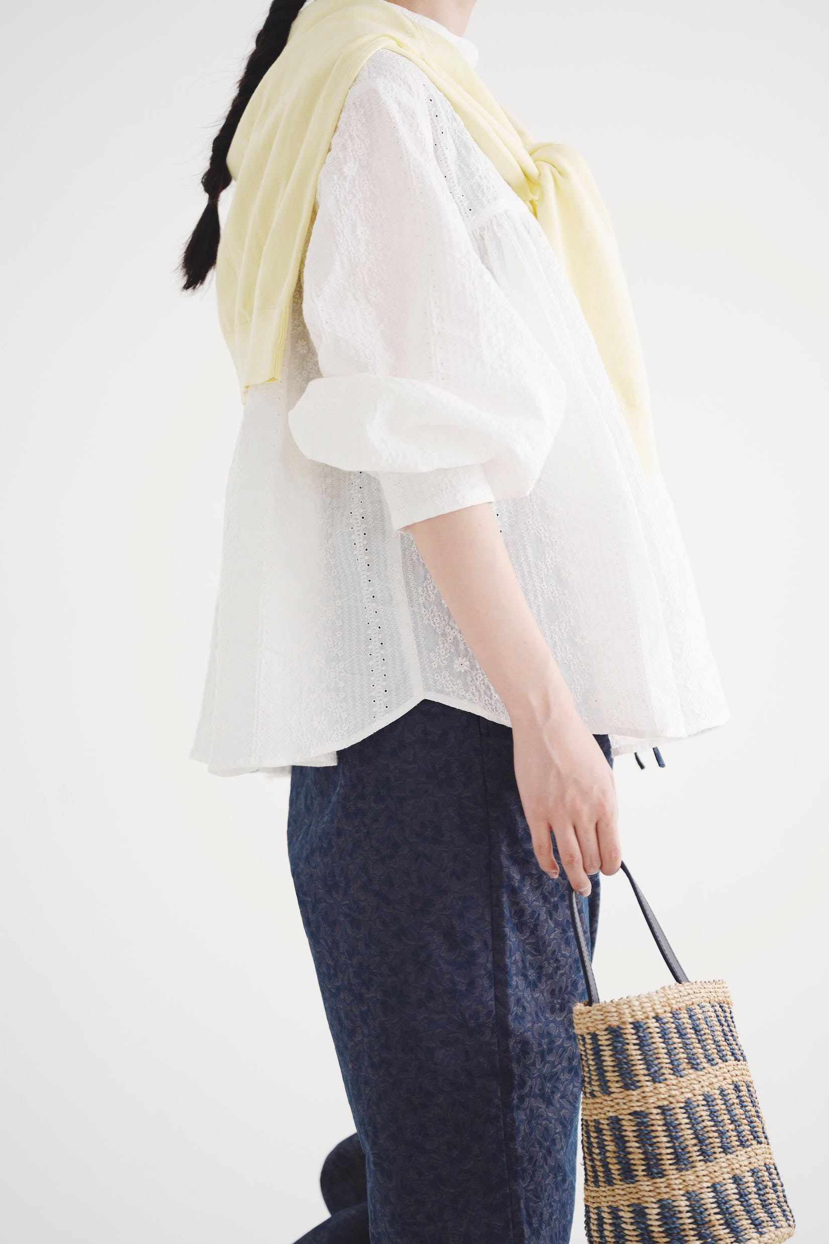 木陰 - Embroidered Blouse -