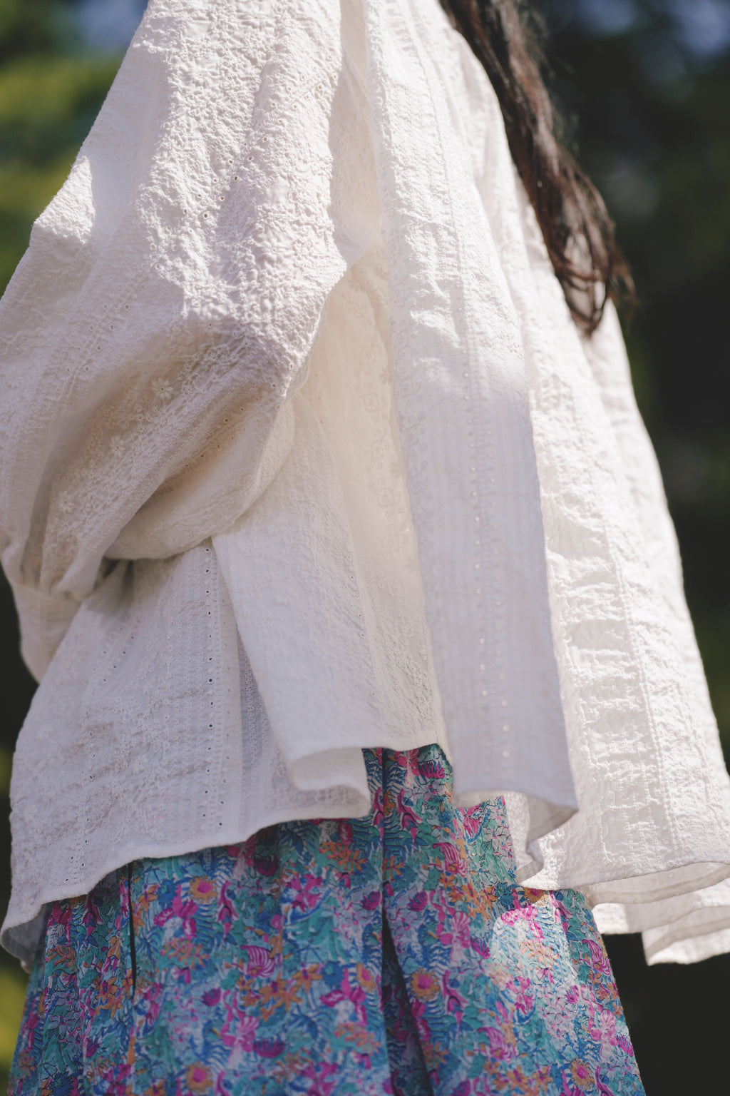 木陰 - Embroidered Blouse -