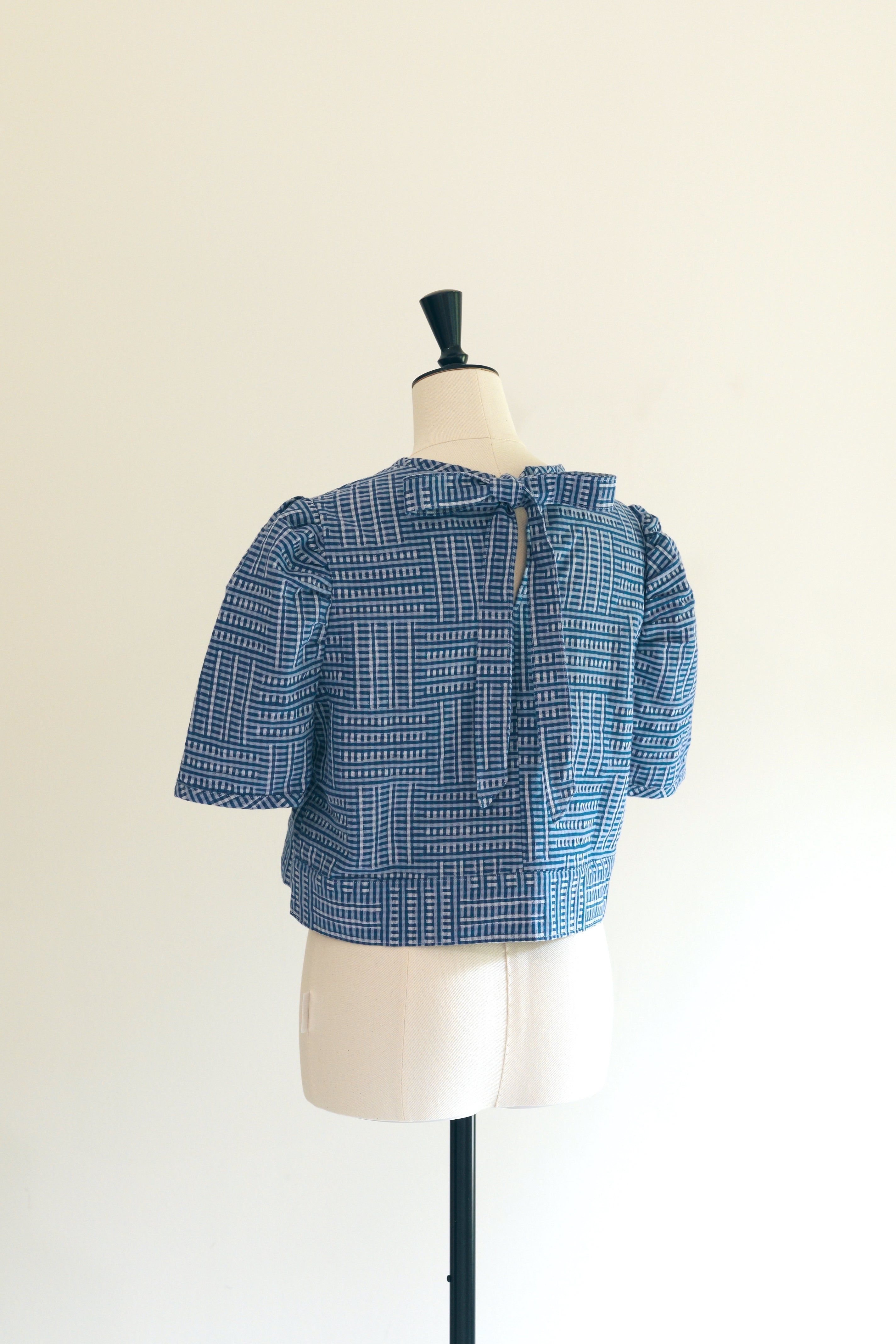 白雲 - Banshu-Ori Jacquard Blouse -