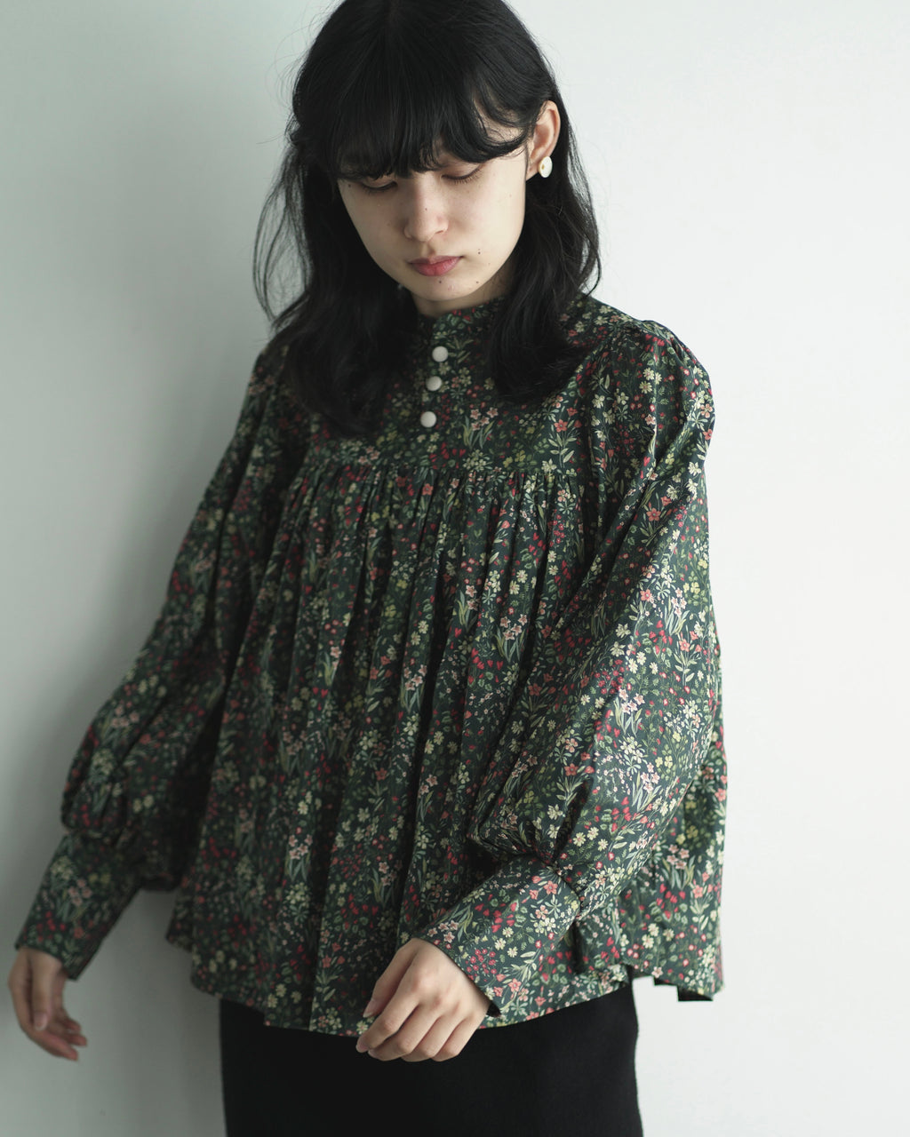 花結び - Cotton Floral Blouse -