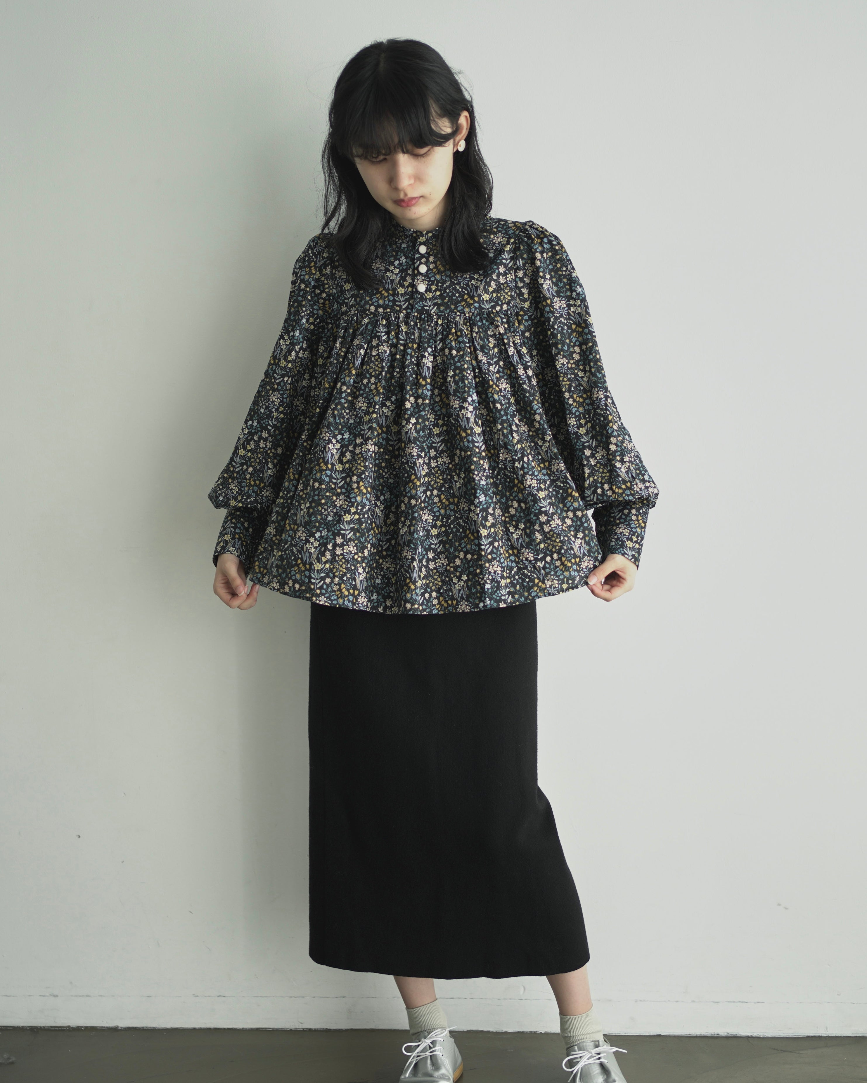花結び - Cotton Floral Blouse -