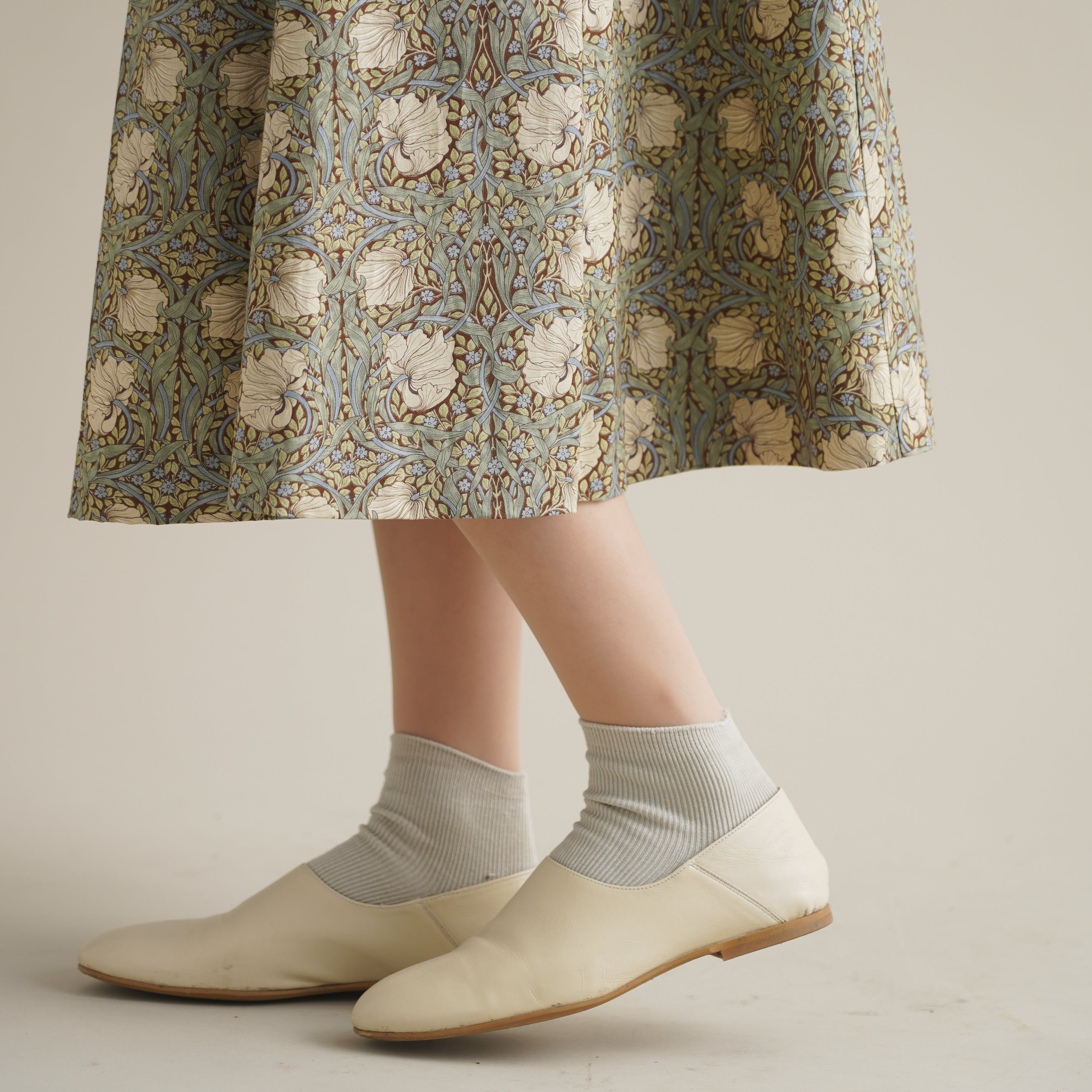 るりはこべ - William Morris Print Dress -