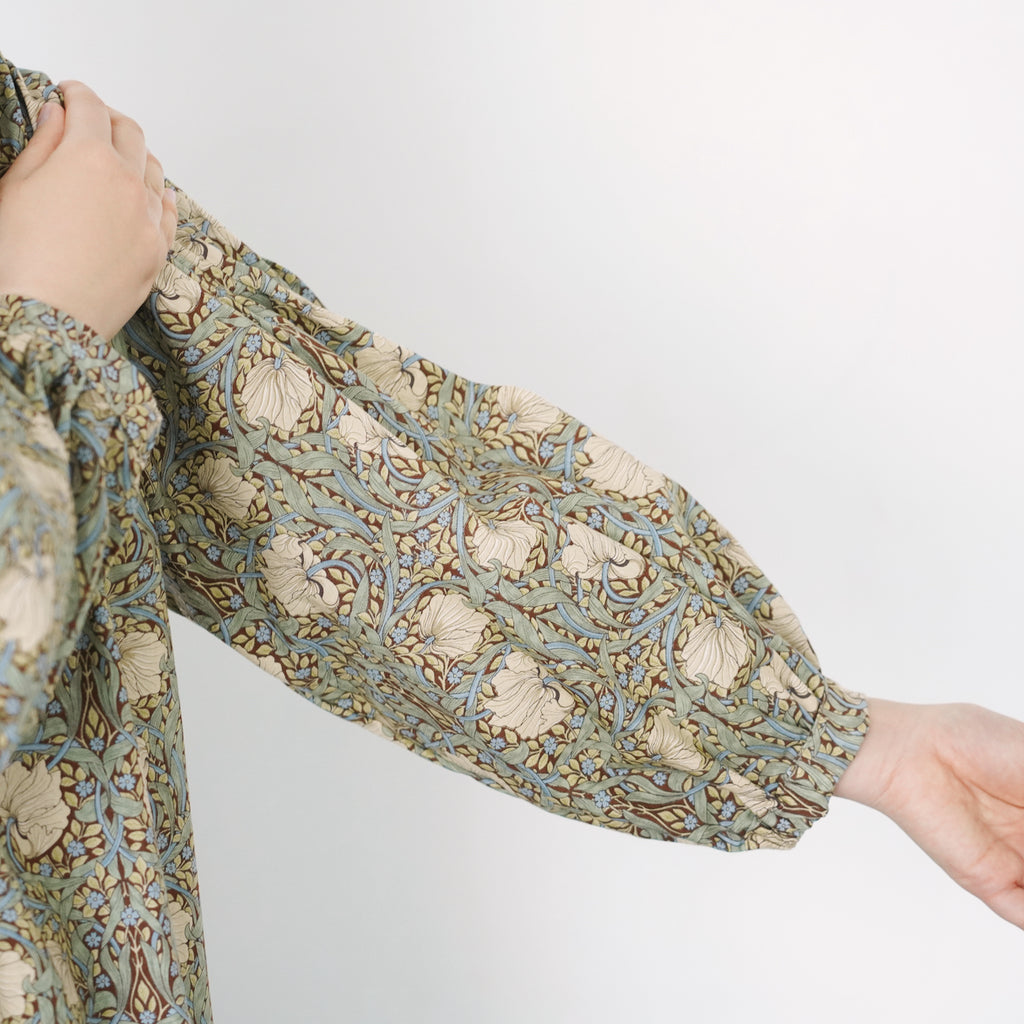 るりはこべ - William Morris Print Dress -